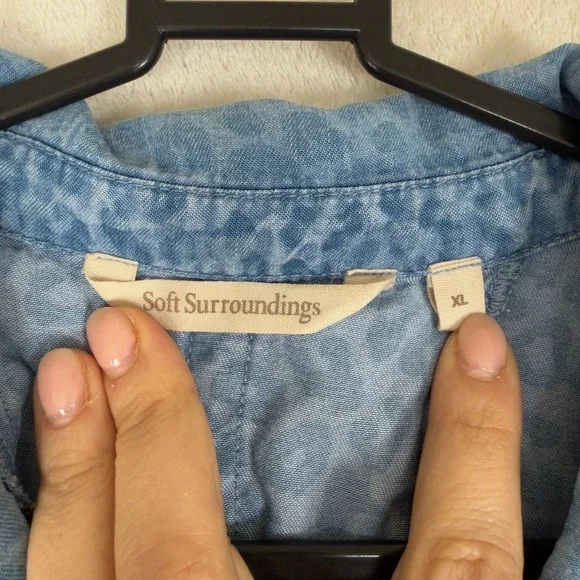 Soft SurroundingsWomens XL Cheetah Print Denim Shirt Button Down Roll Tab Sleeve - Picture 7 of 9